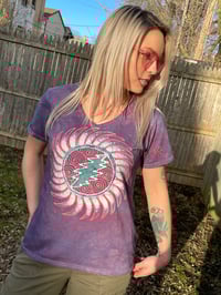 Image 4 of MEDIUM Ladies Bolt V-neck #1