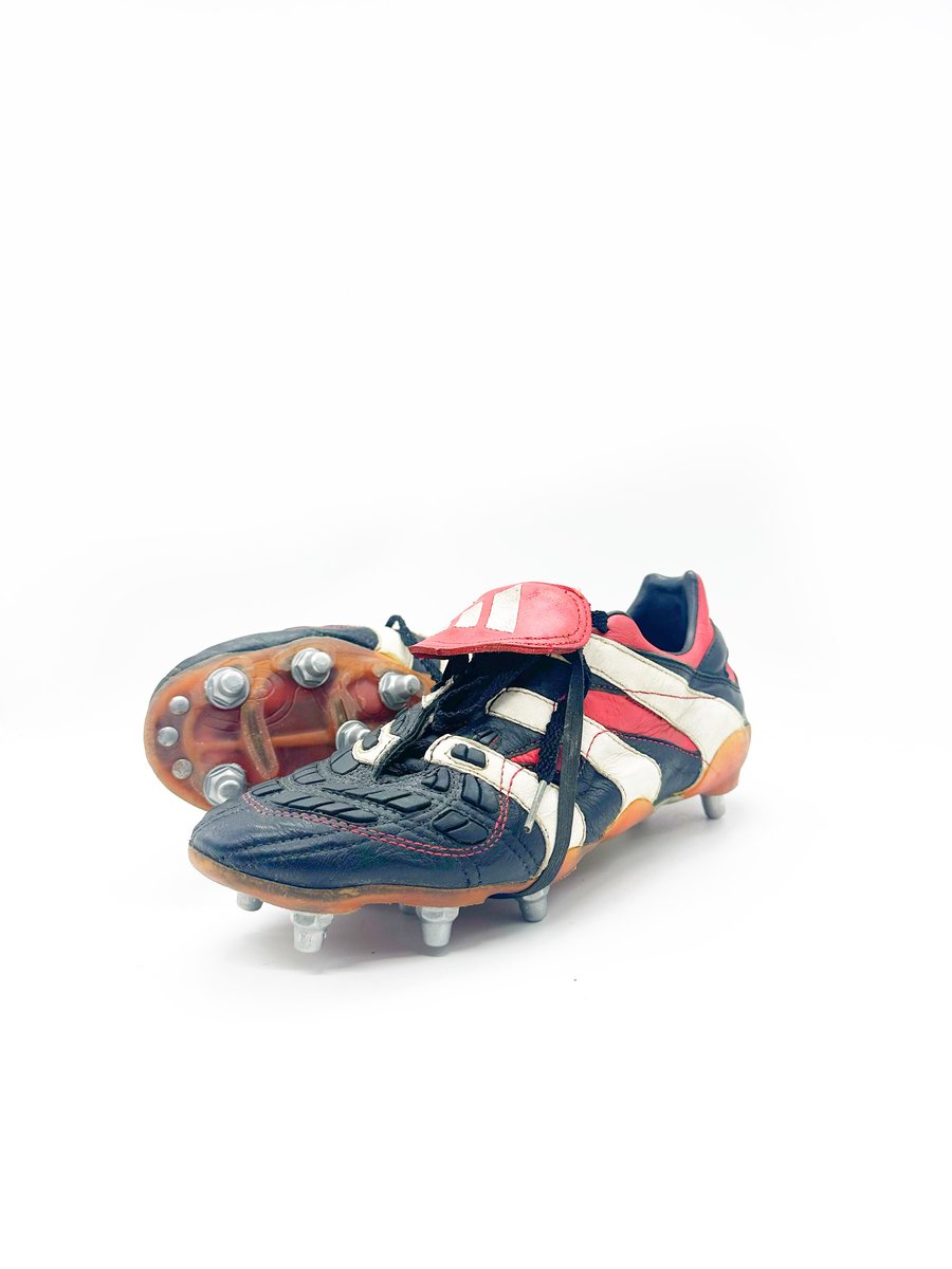 Image of Adidas Predator Accelerator SG