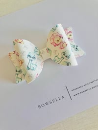 baby Dino bow 
