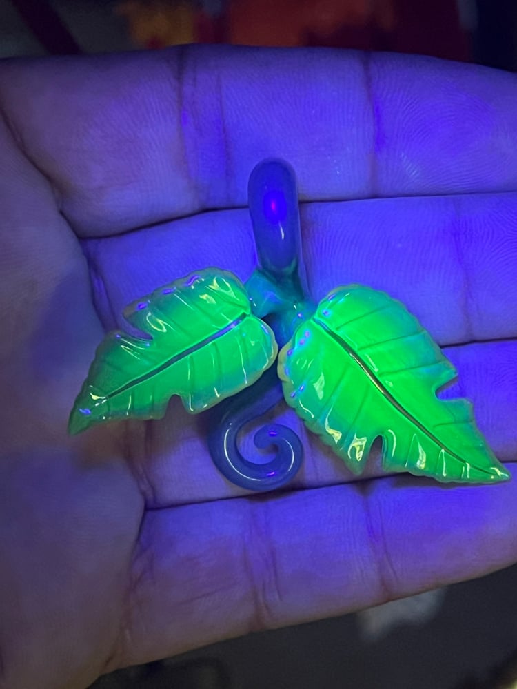 Image of Double Cut Leaf Pendant