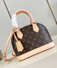 Image 1 of Borsa - Louis Vuitton - Alma BB