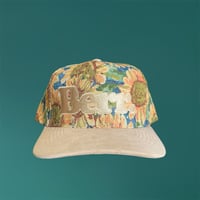 Image 3 of BERR LOGO TAPESTRY SNAPBACK {FLORAL}