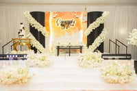 Image 3 of White Runner /Floor Flower 
