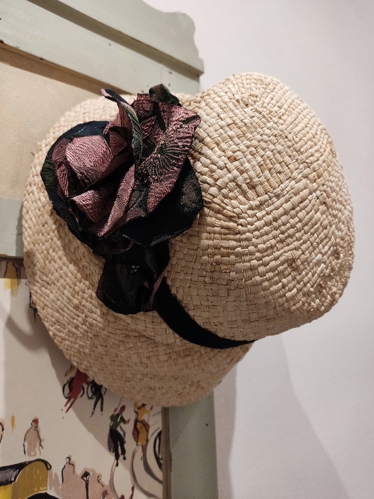Image of Cappello paglia con fiori 