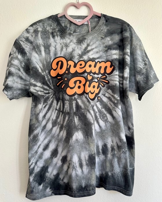 Image of TSHIRT TIE DYE STAMPA DREAM BIG