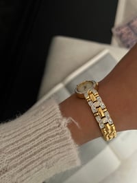 Image 3 of Vintage Caravelle By BULOVA Gold Tone Watch 