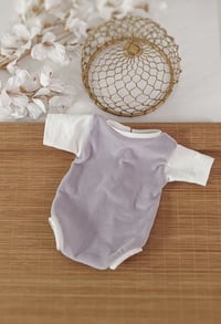 Image 3 of Newborn bodysuit Amir | gray | white