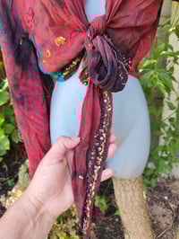Image 3 of Wanderlust Stevie top Maroon and blue