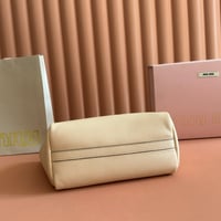 Image 24 of Míumiu Tote