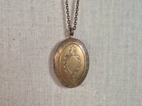 Image 5 of Sautoir médaillon en bronze 