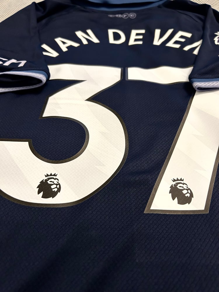 Image of Tottenham Hotspur “VAN DE VEN 37” 2023/24 Away Shirt + PL patches (L)
