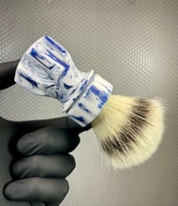 Image 4 of Sapphire SNØ