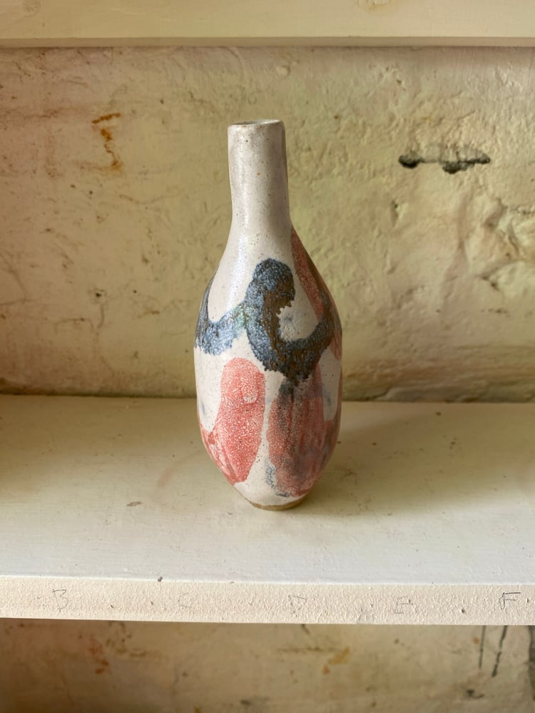 Small pod bottle