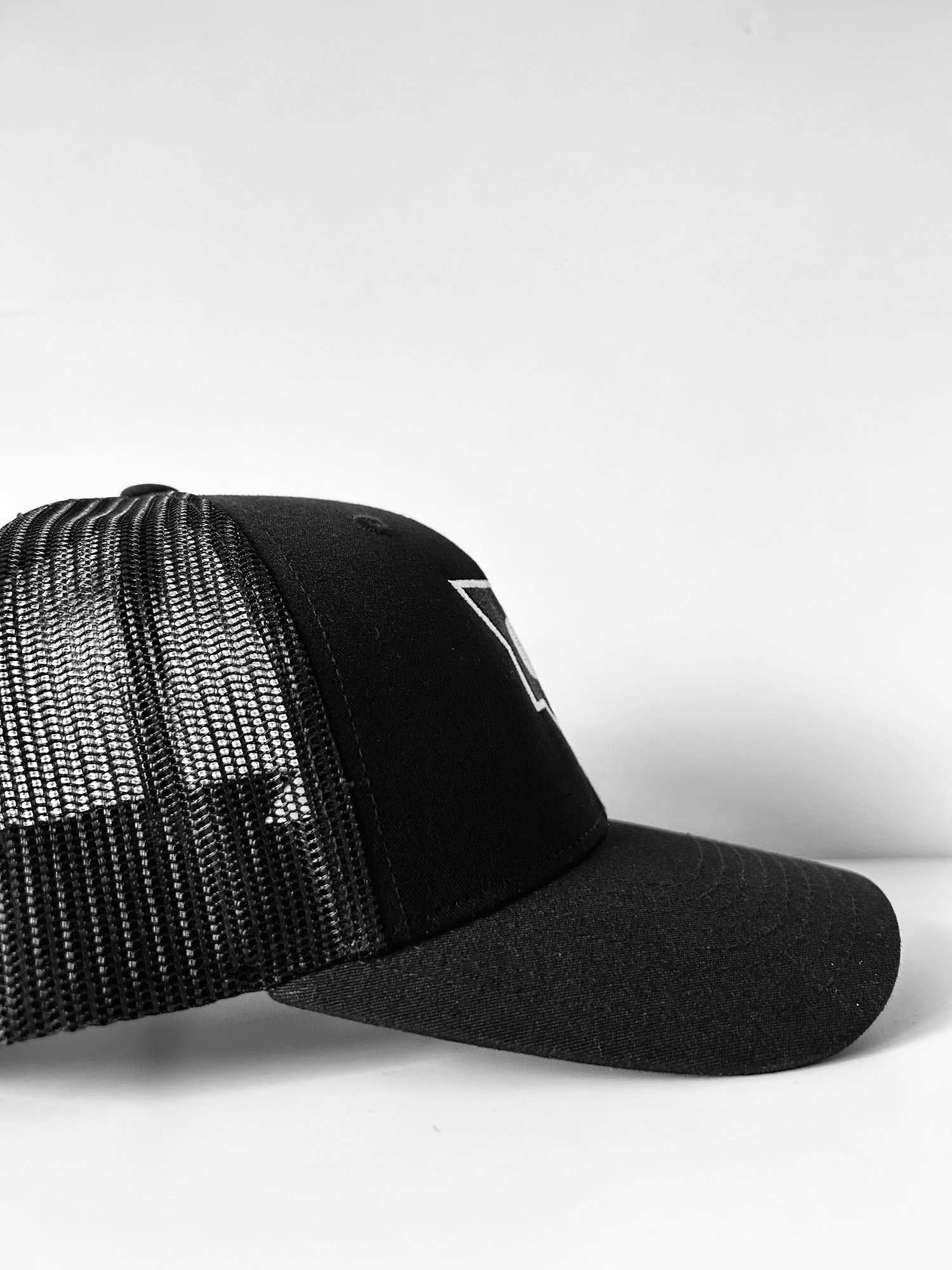 Image of Bony’s Lucky Trucker Black
