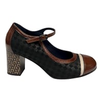 Image 7 of DORKING D8669 BROWN COMBO