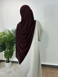 Image 1 of brown jersey hijāb