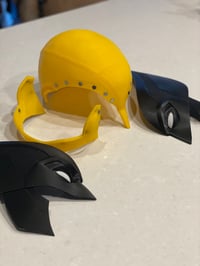Image 3 of Wolverine (DP3) Helmet