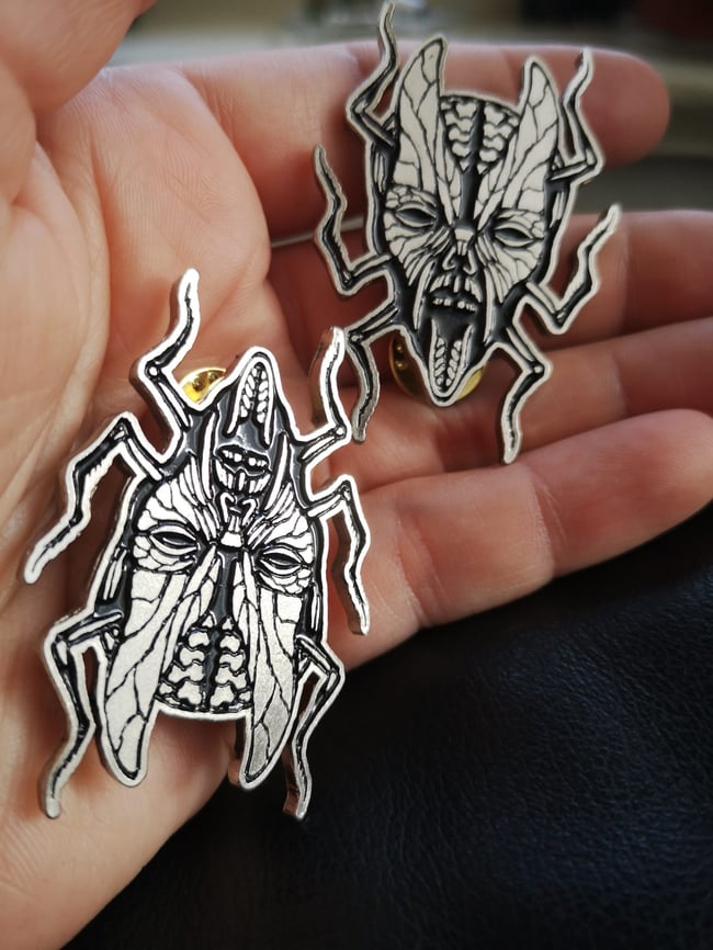 "Metamorph" Metal Pin