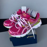 Image 1 of size: us4.5W uk3.5 eu36/37 cm23