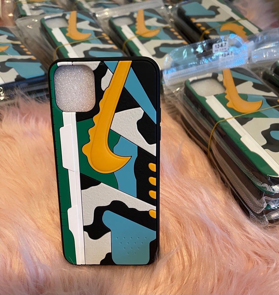 Image of BEN & JERRY CASE