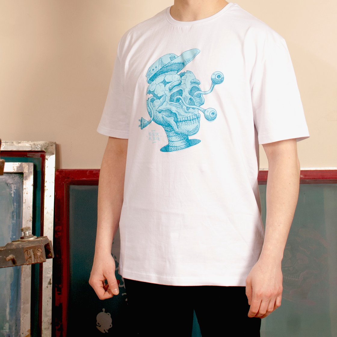Image of Skull T-shirt WHITE