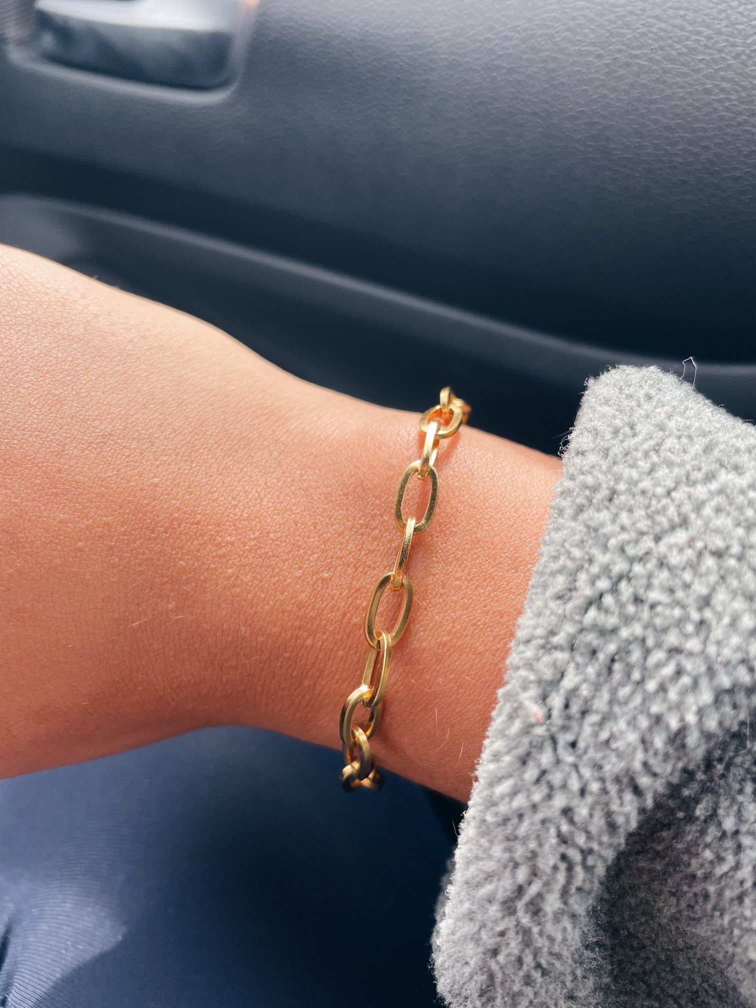 Image of gold link bracelet