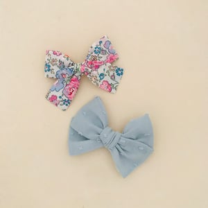 Image of Barrette voile de coton plumetis bleu gris