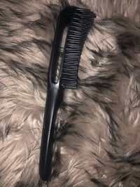 Image 5 of Detangling Brush