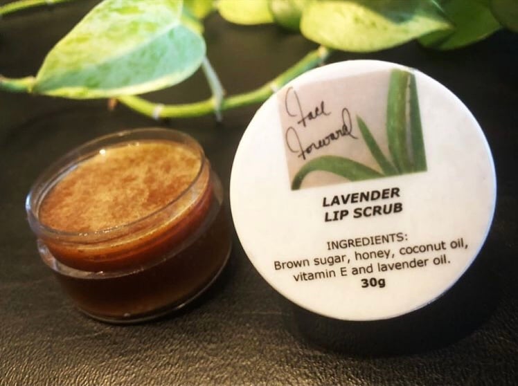 Lavender lip scrub