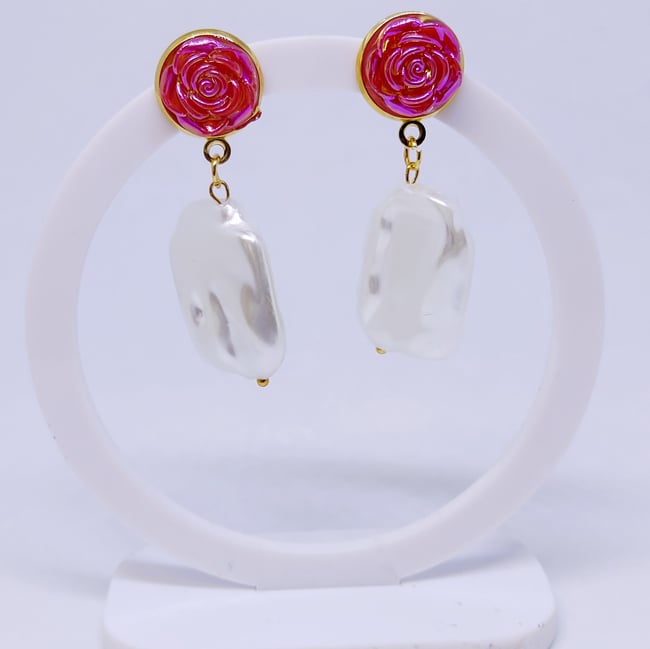 'red' pearly earrings | gold