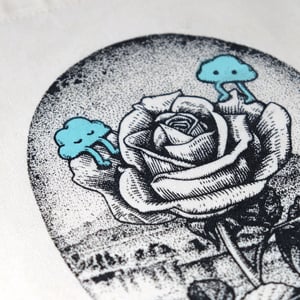 Image of Rose Garden totie tote 