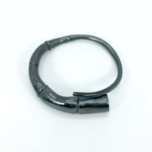 Image of Black Silver Tendril Bangle Bracelet 02