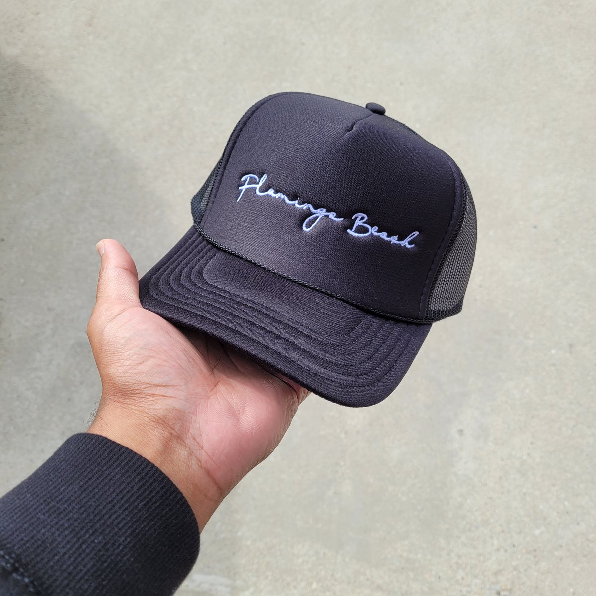 Flamingo Beach trucker hat(black)