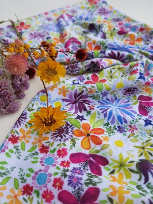 Image of Secret Garden Neckwarmer 