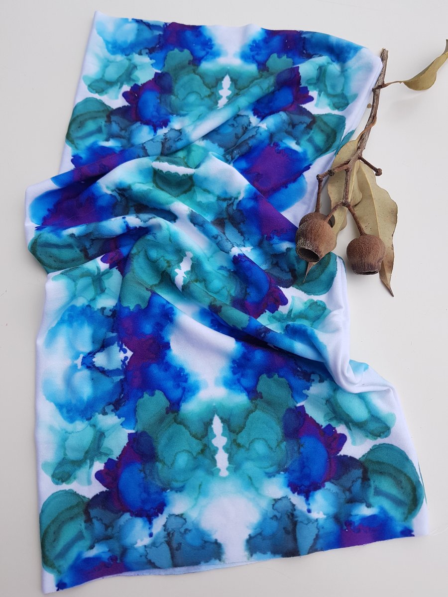 Image of Blue Lake Bubbles Neckwarmer 