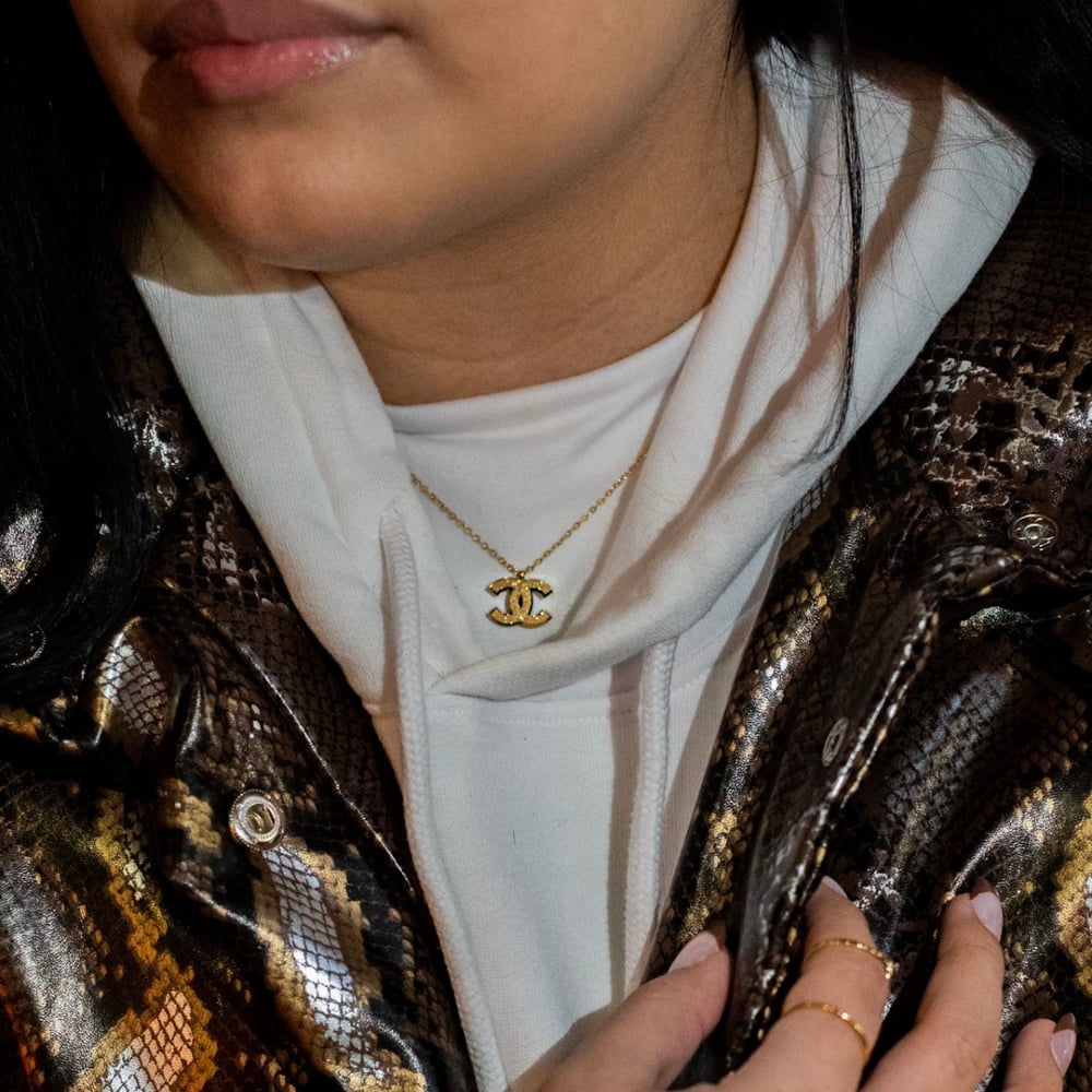 Image of Simulated Chanel Necklace 