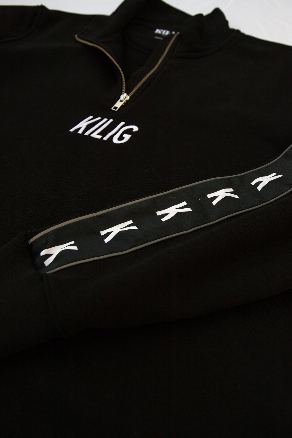 Image of RAID YOUR CITY HALF ZIP NOIR