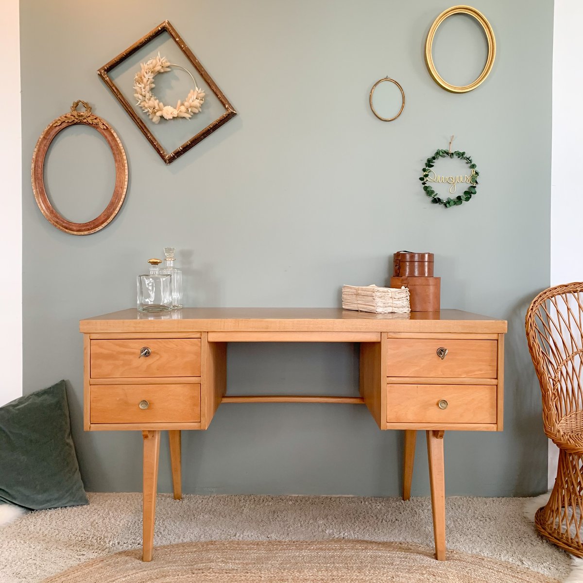 Image of VENDU/SOLD OUT Bureau Compas Mint