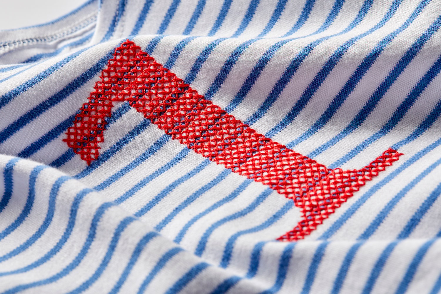 Image of Geburtstags-Shirt blau gestreift mit roter gestickter Zahl (für 1 bis 6 Jahre) Art.266278