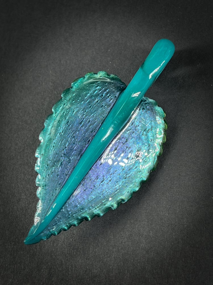 Image of Liquid Blue Snail Leaf Pendant