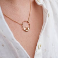 Image 1 of Collier Court BLOOM Doré