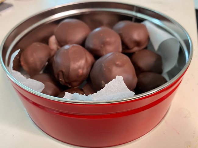Dark Chocolate Truffle in a Red Tin