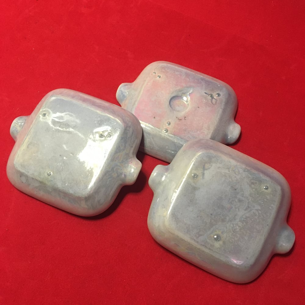 Set of 3 lusterwear ashtrays