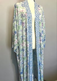 Image 4 of  Kimono Pastel blue Floral