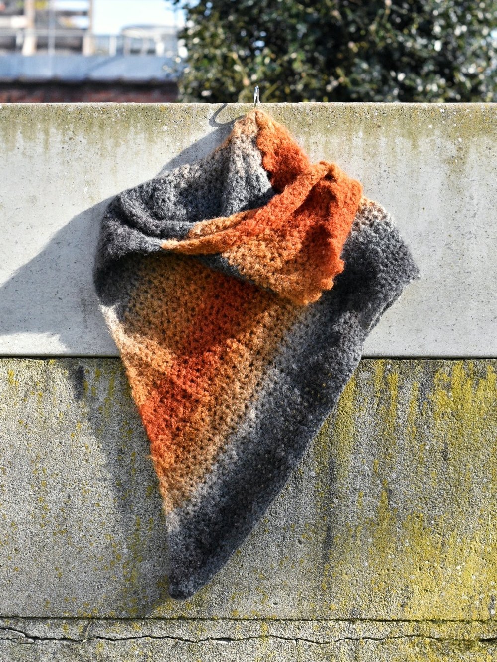 Scalloped asymmetric scarf