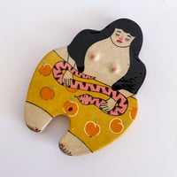 Image 1 of Curvy Girl Plate - Yellow and Peach Bathers