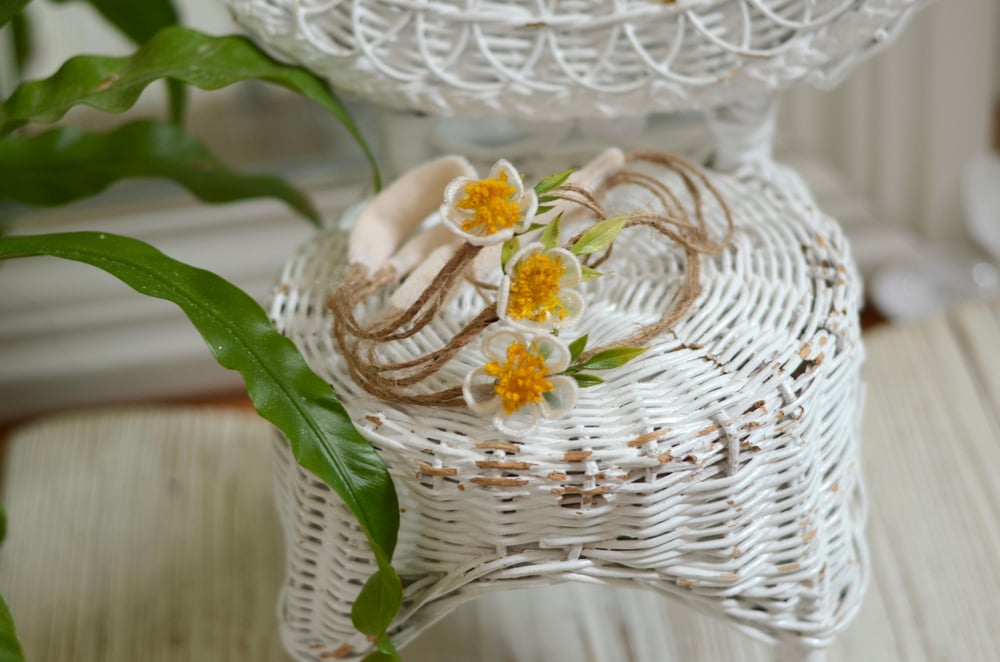 Image of Flora headband ( white)