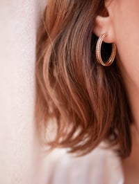 Image 2 of Créoles TIANA Argentées