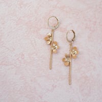 Image 3 of Boucles d'Oreilles Tiges BLOOM Dorées