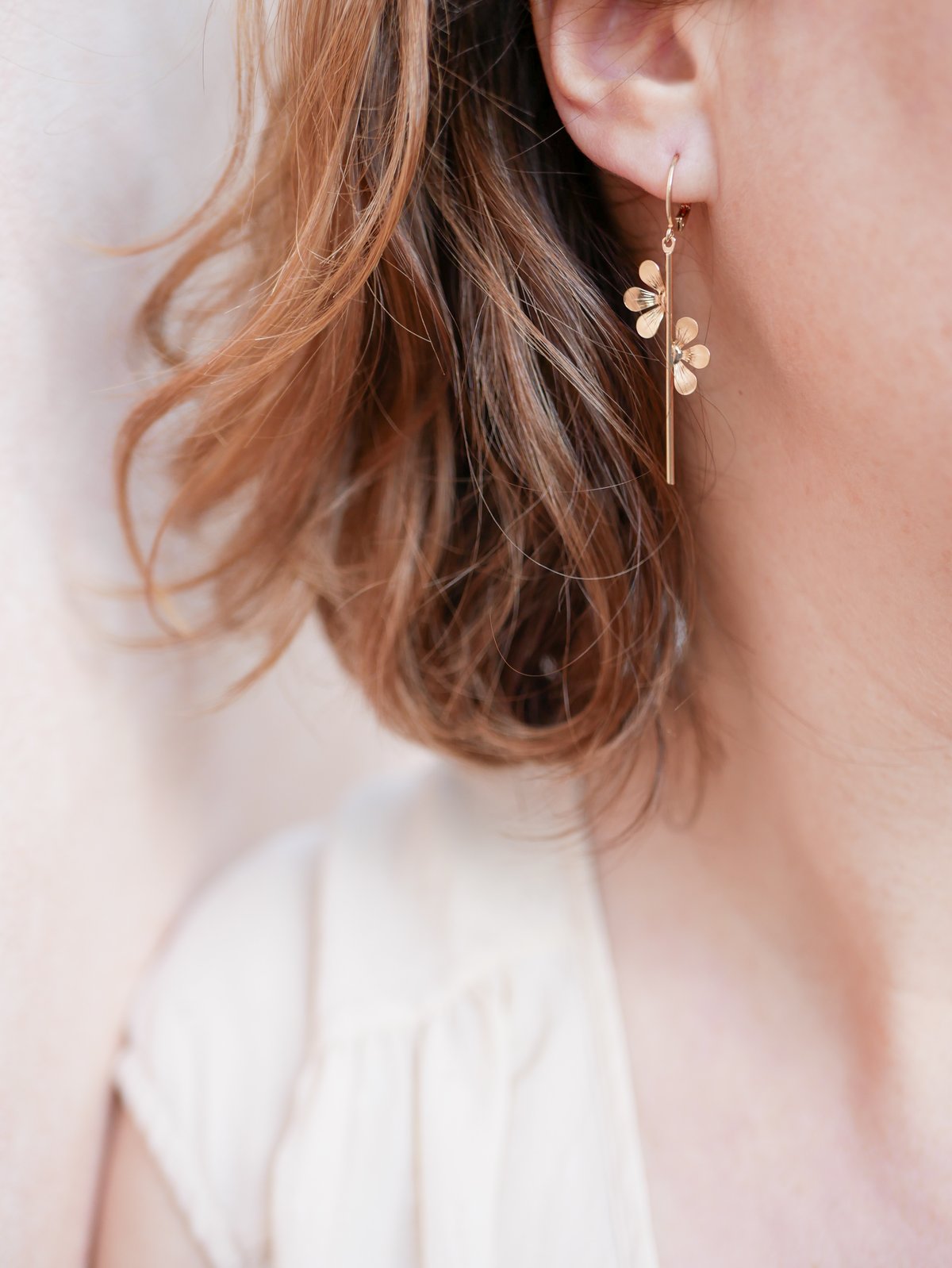 Image of Boucles d'Oreilles Tiges BLOOM Dorées